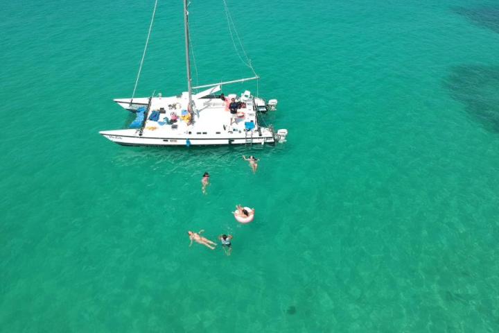 a small boat in a body of water