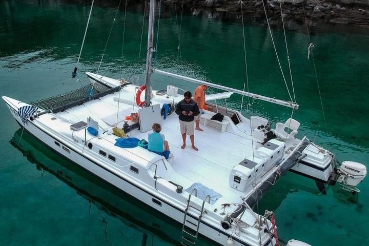 a small boat in a body of water